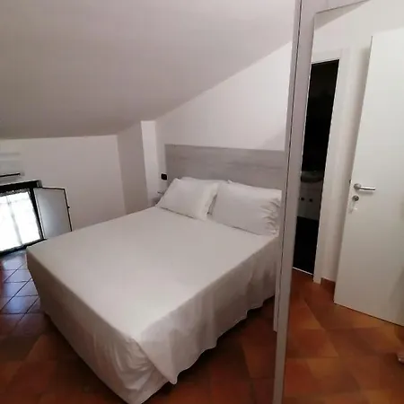 Posidonia Hotel 3*
